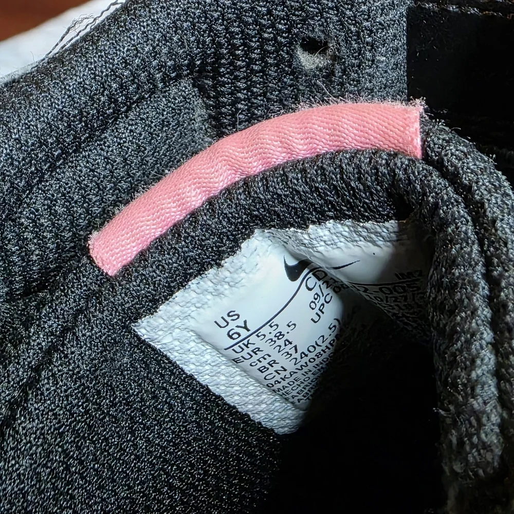 Nike Court Borough Mid 2 sneakers Pink, Black, And White Girls Size 6